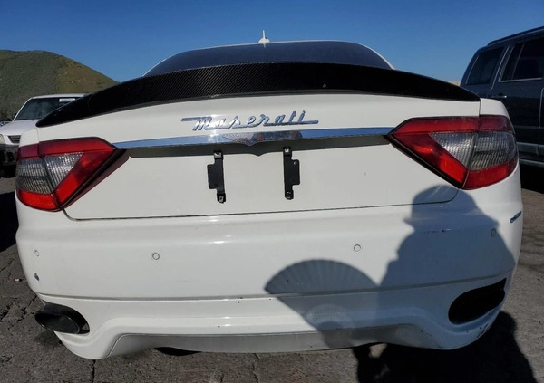 Maserati GranTurismo cena 104000 przebieg: 43621, rok produkcji 2015 z Sławno małe 67